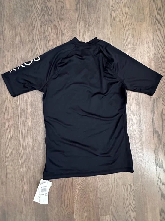 NWT Roxy Rashguard Size L - Picture 4 of 6